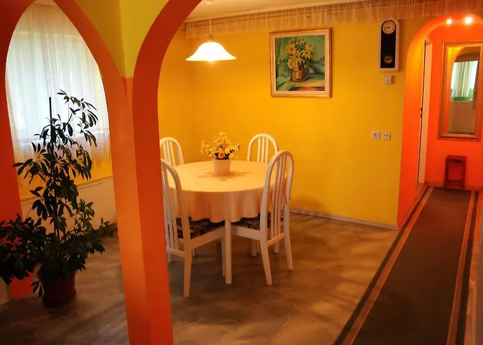 Blumauer Apartments